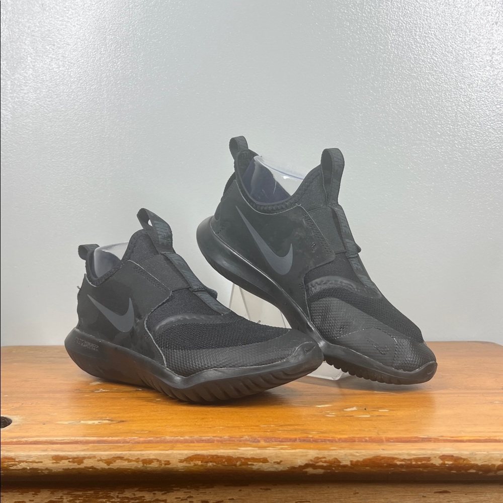 Kids Nike Flex Runner Black Slip-On Sneakers with Dark Gray Swoosh